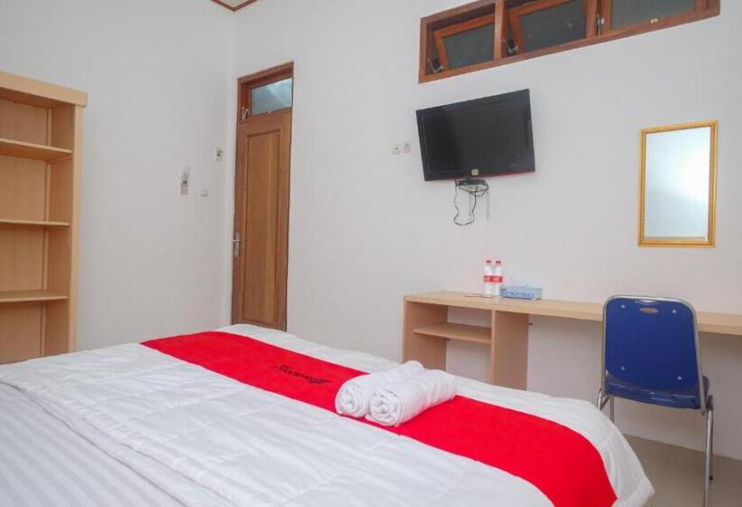 Номер Deluxe, Reddoorz Syariah Near Alun Alun Temanggung