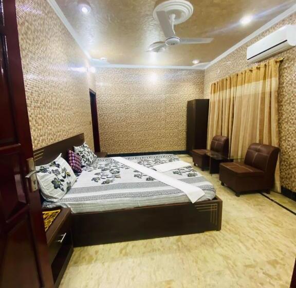 اتاق لوکس, Jinnah Inn Guest House