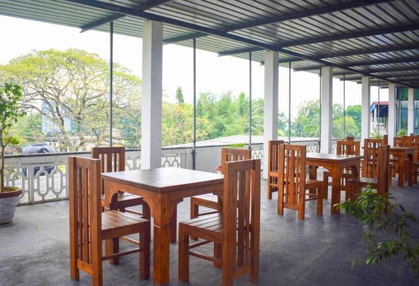 اتاق اکونومی, Samara Guest Inn