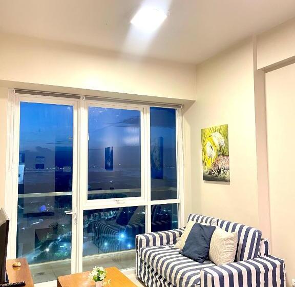 침실 1개 바다 전망 아파트, Cozy Condo By The Beach