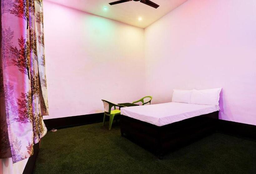 Трехместный Номер Классика, Spot On Unique Guesthouse And Restaurant