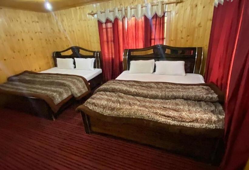 اتاق استاندارد چهار تخته, The Sarwah, Stay Blessed! Hotel And Restaurant