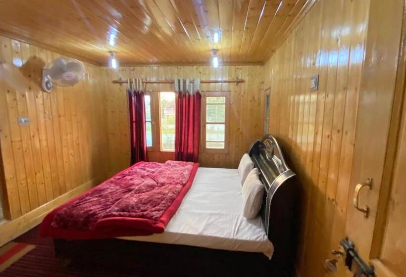 اتاق استاندارد با چشم‌انداز باغ, The Sarwah, Stay Blessed! Hotel And Restaurant