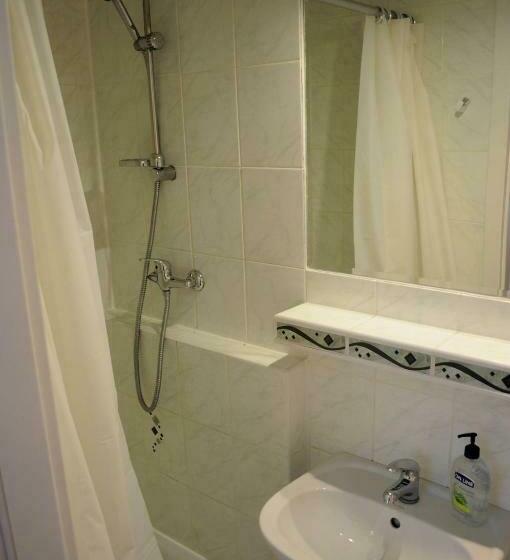 Quarto Estandar, Agis Pokoje Gościnne