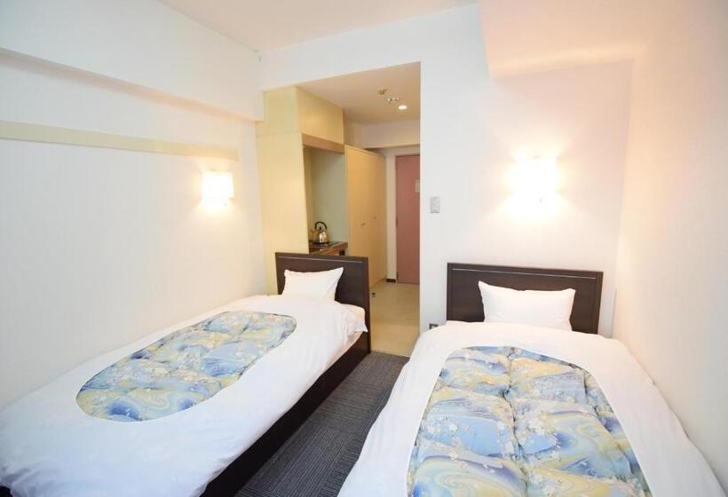 Quarto Estandar, Refre Forum