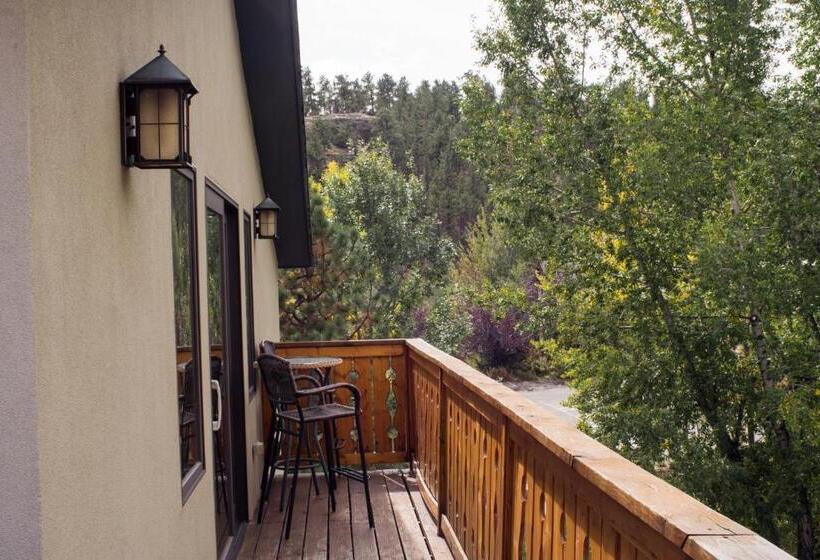 Семейный Номер, Silver Moon Inn