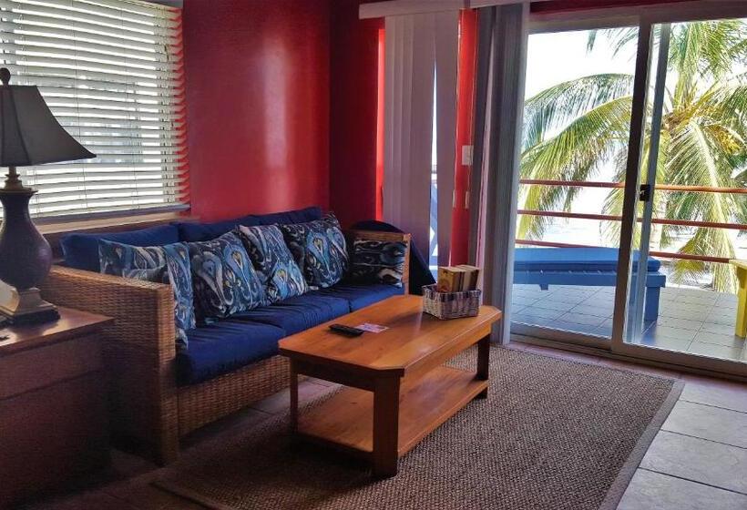 جناح جونيور مطلّ علي البحر, Tres Cocos Resort