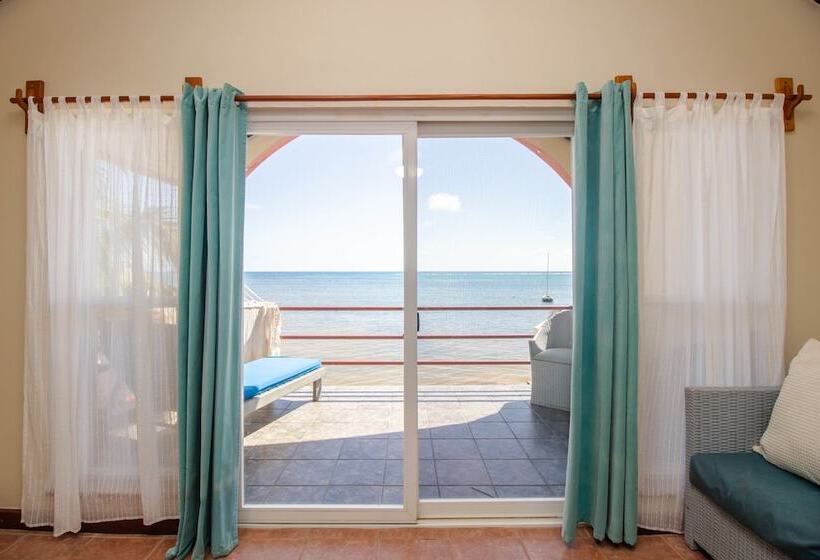 غرفة دور أخير, Tres Cocos Resort