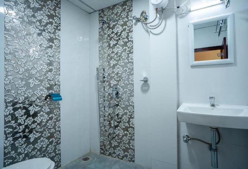 带阳台的豪华间, A&a Bnb