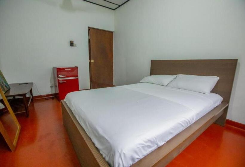 Номер Стандарт Вид на Озеро, Algama Ella Resort