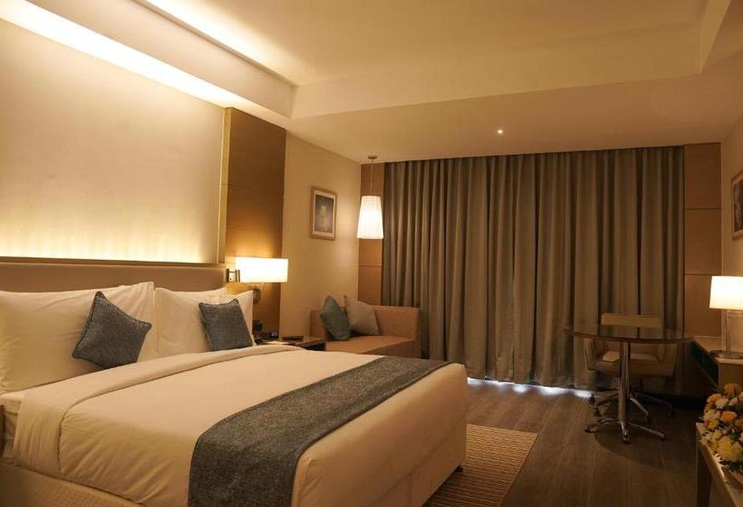 Номер Deluxe Кровать Кинг, Gokulam Grand Trivandrum