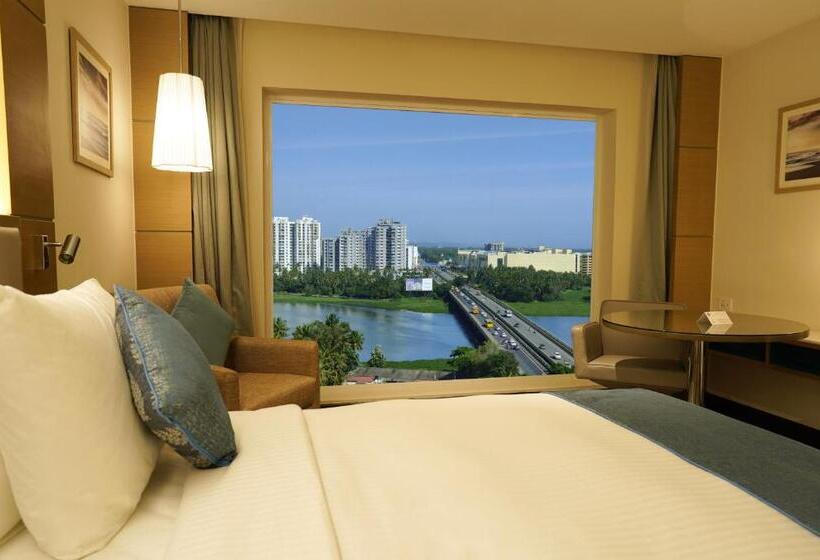 Номер Superior Кровать Кинг, Gokulam Grand Trivandrum