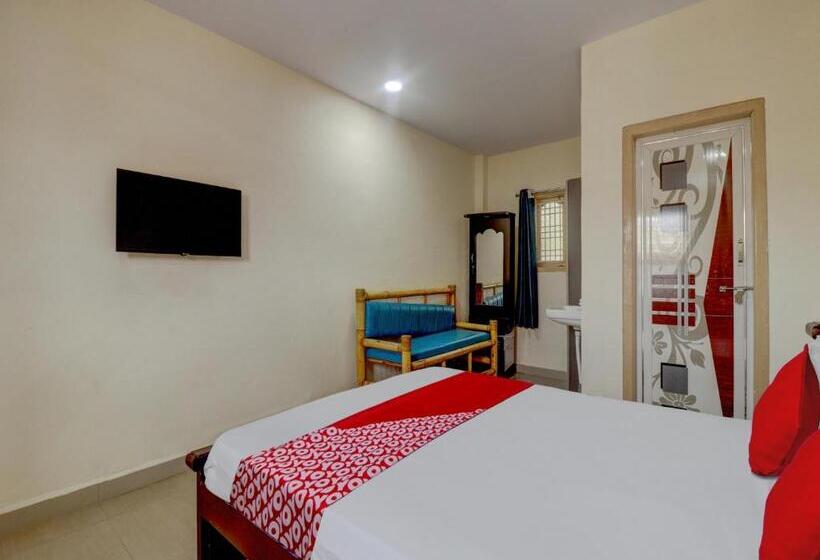 三人经典房间, Oyo Flagship Maruthi Residency