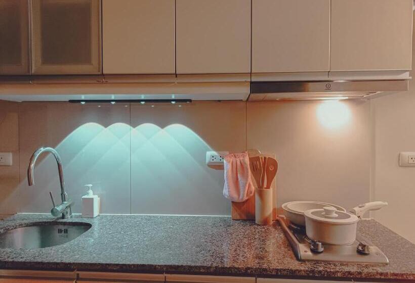 استودیوی لوکس, Casabay Suite Eastwood Staycation
