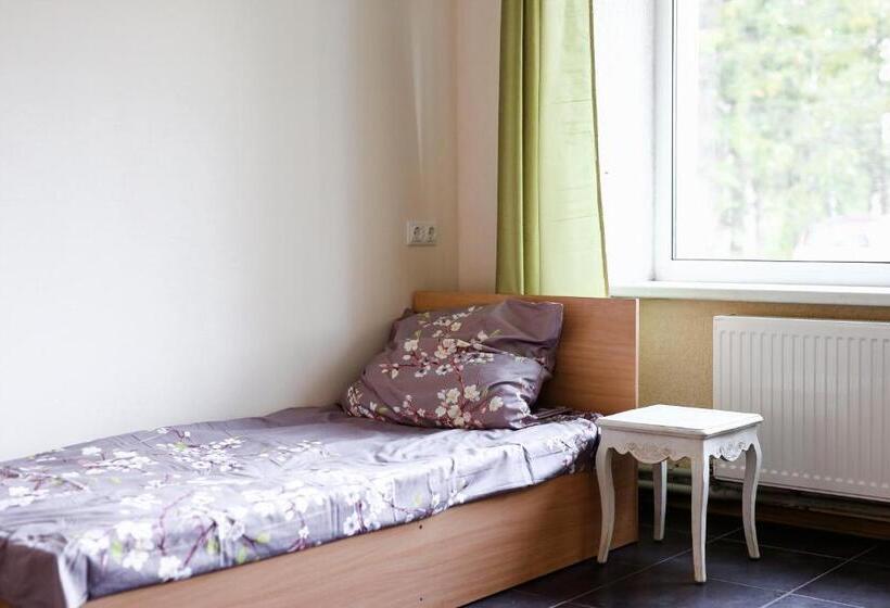 اتاق استاندارد یک نفره, Villa Roza Guest House