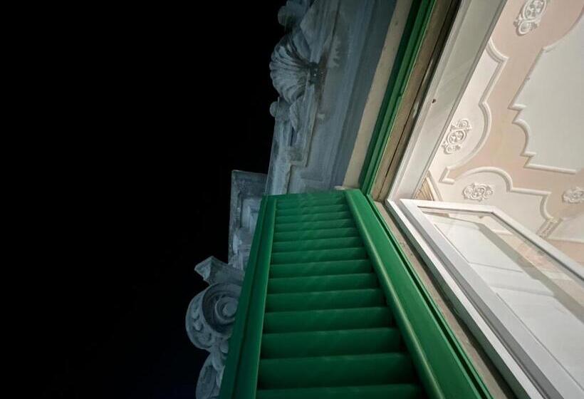 패밀리 스위트, Epoque Bed And Breakfast