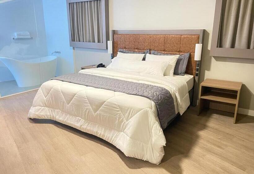 프레지덴셜 스위트, Caiuá Blumenau