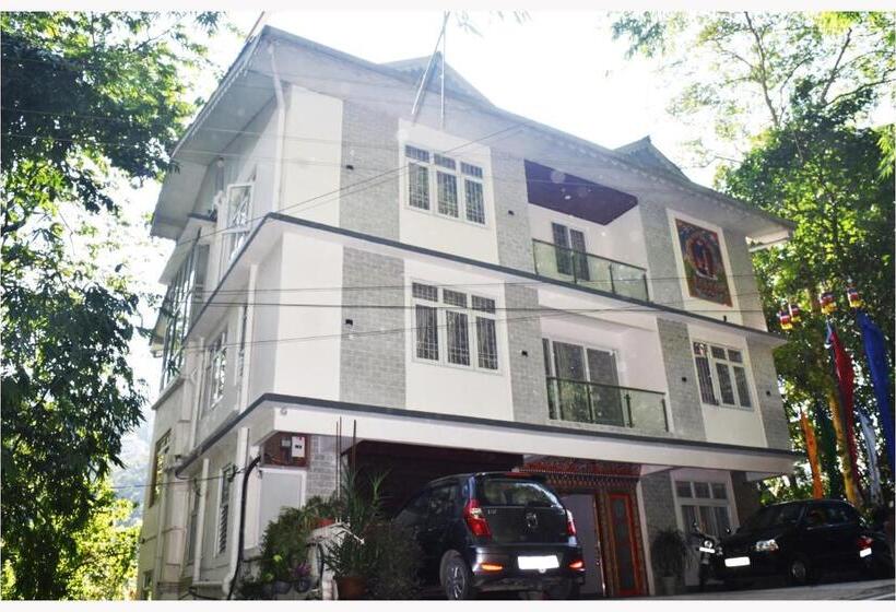 اتاق استاندارد, Dug Inn