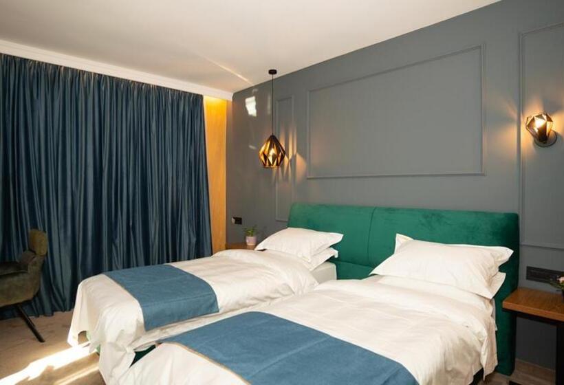اتاق لوکس با تخت بزرگ, Kame Hotel Belgrade,贝尔格莱德凯美酒店