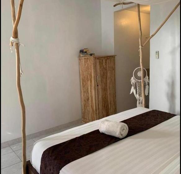 اتاق استاندارد, Kubu Mini Guest House