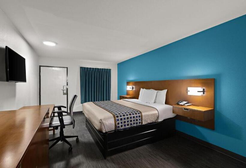 스탠다드 룸 킹사이즈 침대, Rodeway Inn