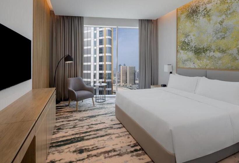 اتاق استاندارد با تخت بزرگ برای معلولان, Holiday Inn Dubai Business Bay, An Ihg