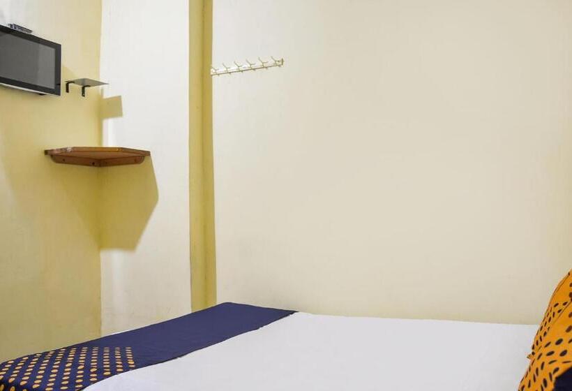 اتاق کلاسیک سه تخته, Oyo Flagship The Residence Inn