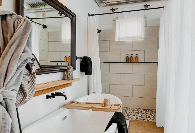 Студия Deluxe, Inn Santa Clara