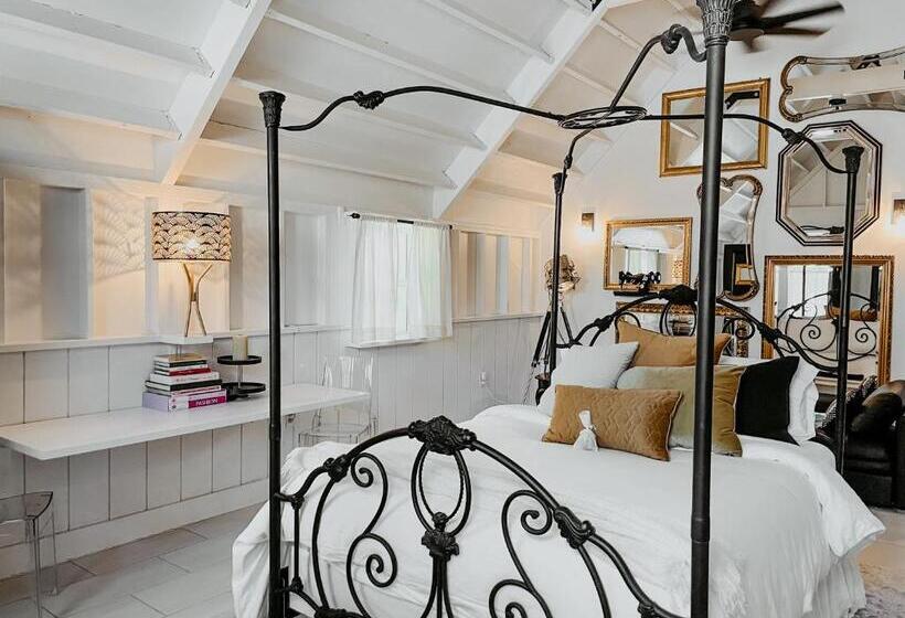 Студия Superior, Inn Santa Clara