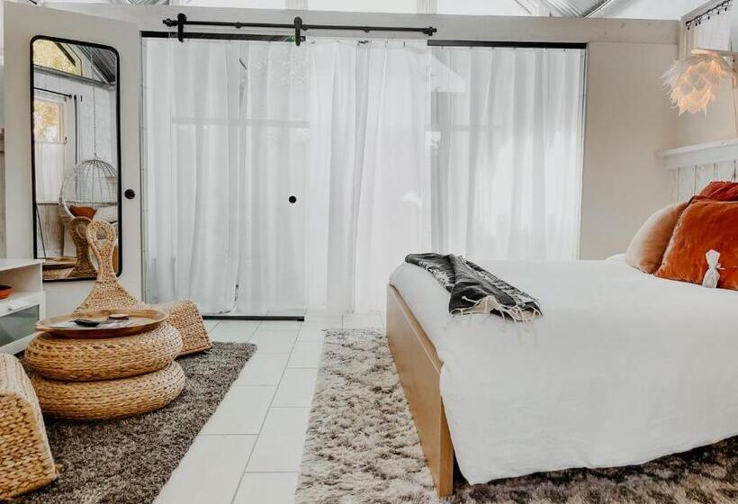 Студия Deluxe, Inn Santa Clara