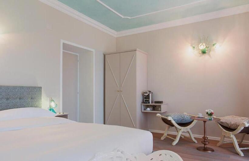 Номер Стандарт Вид на Озеро, Boutique Hotel Villa Sarnia