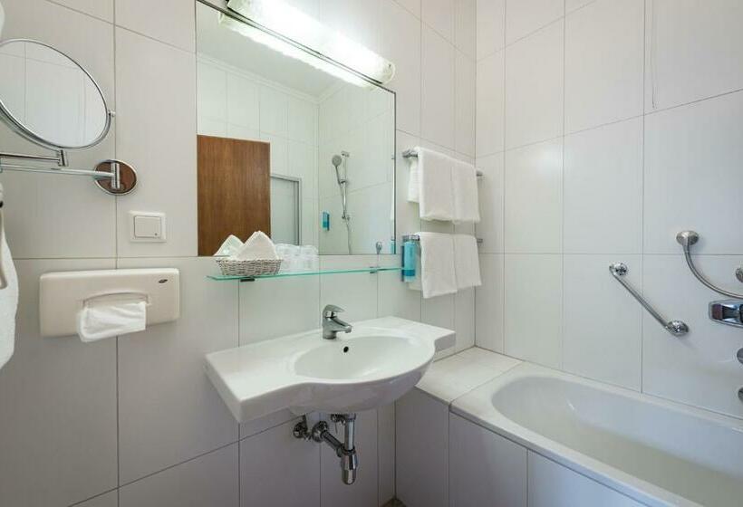 اتاق استاندارد چهار تخته, Plankenhof B&b