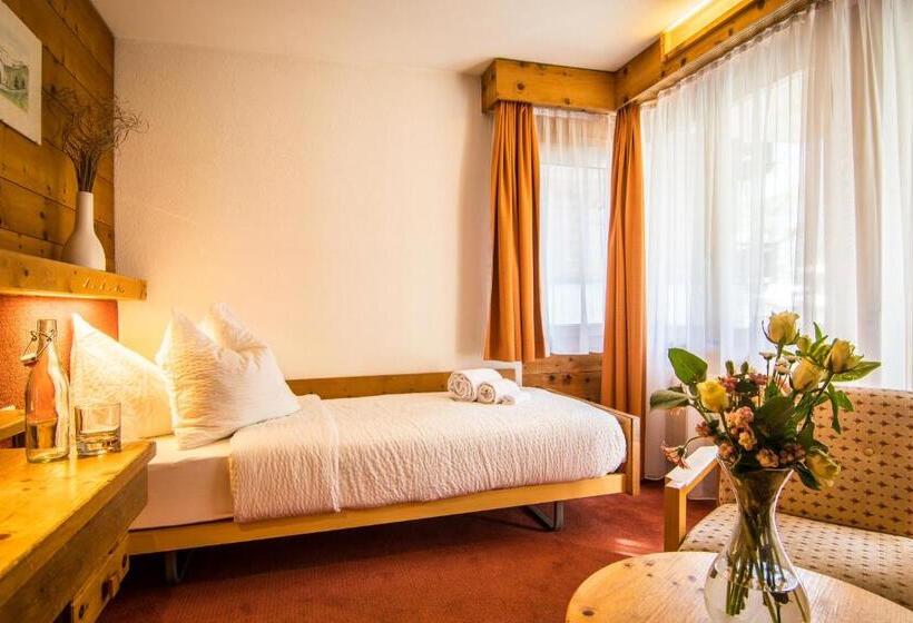 اتاق استاندارد یک تخته با بالکن, La Collina