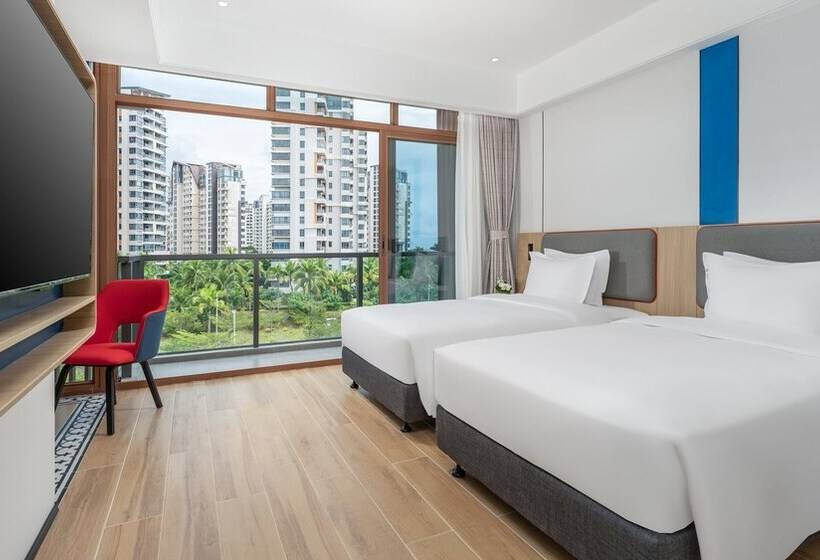 Номер Стандарт с Балконом, Holiday Inn Express Wenchang By Ihg