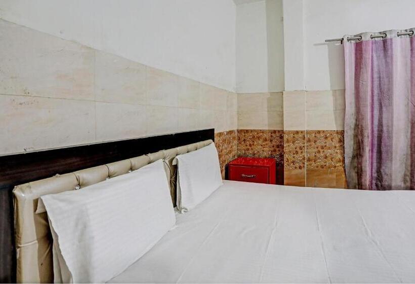 Трехместный Номер Классика, Oyo Highway Inn