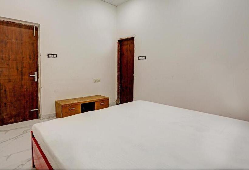 Трехместный Номер Классика, Oyo Highway Inn