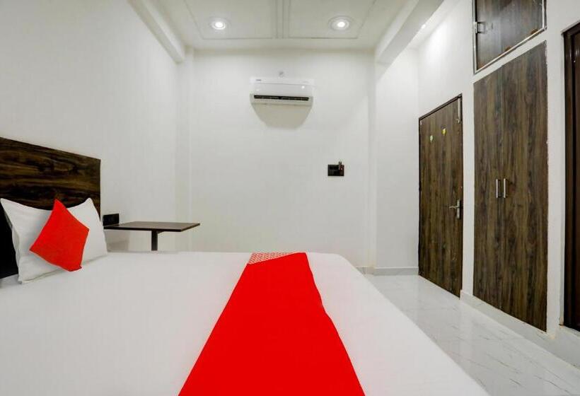 Трехместный Номер Классика, Oyo Flagship Hotel Palacio Palace
