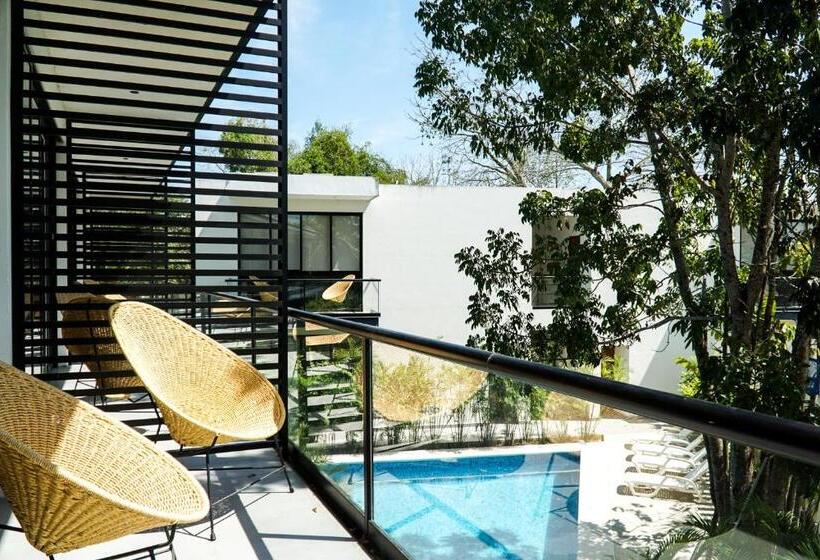 آپارتمان 1 خوابه با چشم‌انداز استخر, Deluxe Apartments Azure