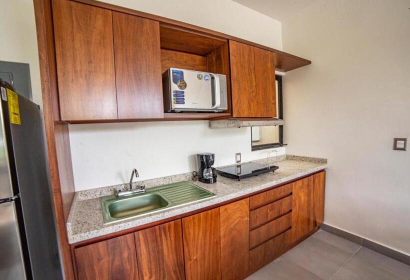 آپارتمان 1 خوابه با چشم‌انداز استخر, Deluxe Apartments Azure