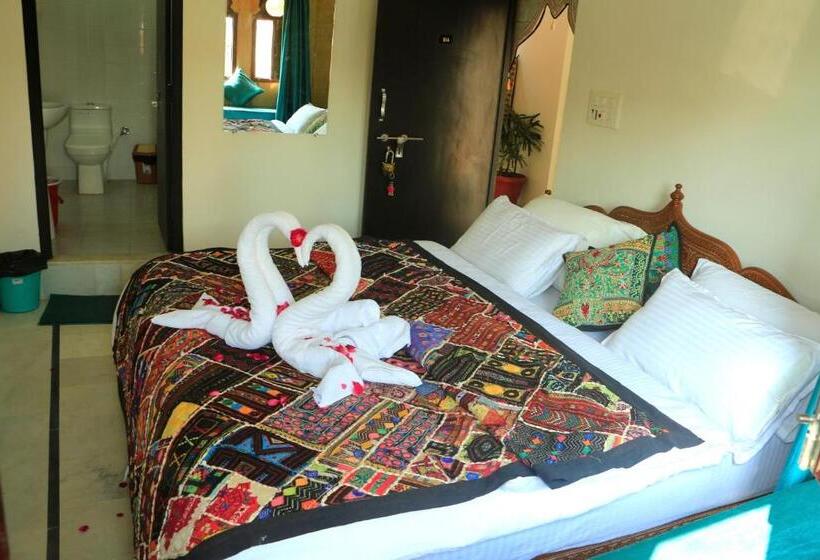 Номер Deluxe, Blue Eye Hostel