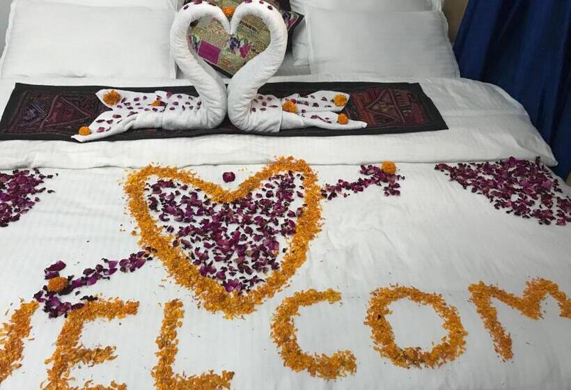Номер Deluxe с Балконом, Blue Eye Hostel