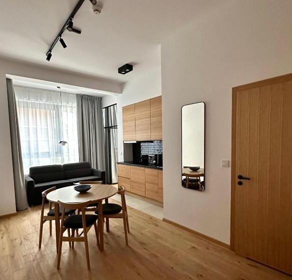 Апартаменты 2 Спальни, Lipowy Dwór