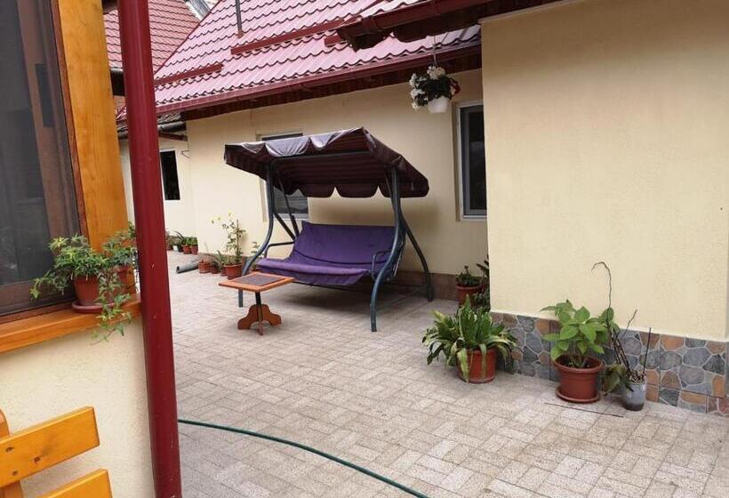 Номер Стандарт, Casa Piatra Craiului