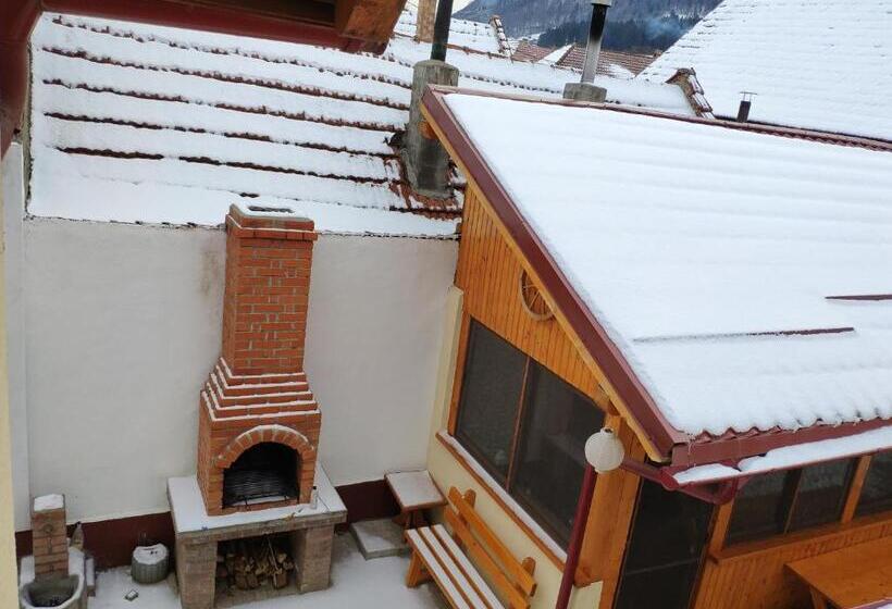 Номер Стандарт с Балконом, Casa Piatra Craiului