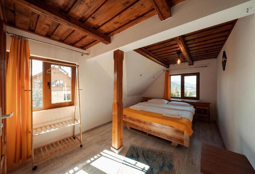 اتاق استاندارد با چشم‌انداز کوهستان, Tihuța Retreat