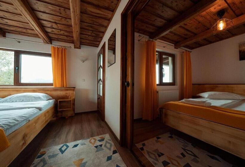 آپارتمان 1 خوابه با چشم‌انداز, Tihuța Retreat