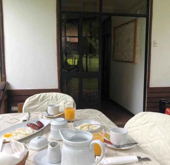 اتاق استاندارد, Gad Gha Kum   El Mensajero Lodge