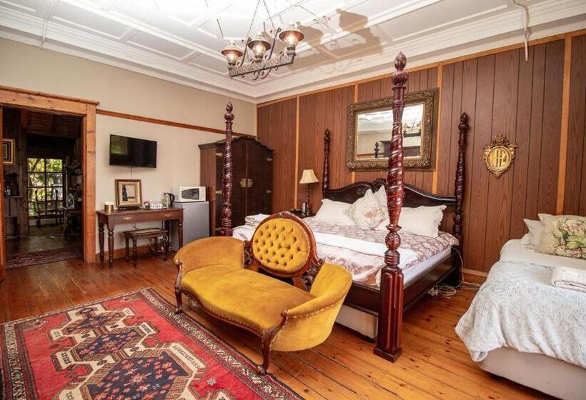 Семейный Номер, Pandora S Guesthouse