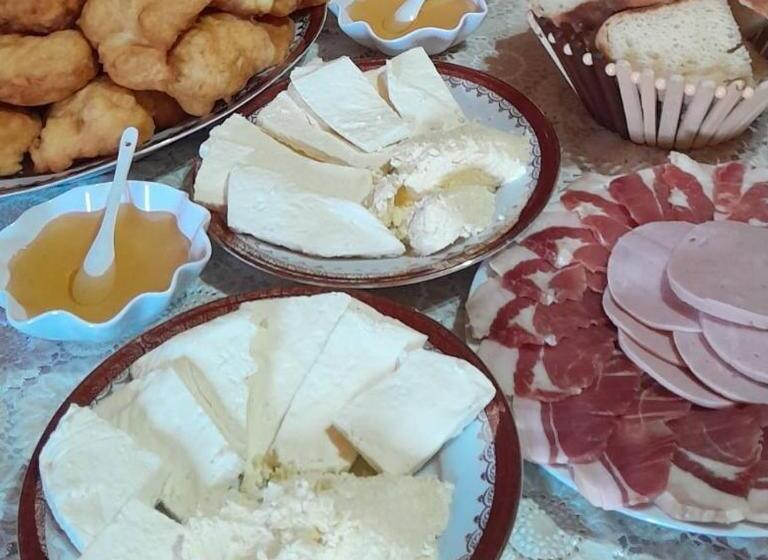 اتاق خانوادگی, Household Ušćumlić   Oaza Mira