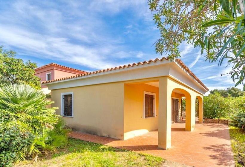 آپارتمان 2 خوابه, Iss Travel, Apartments In Via Torino   800 M From La Cinta Beach